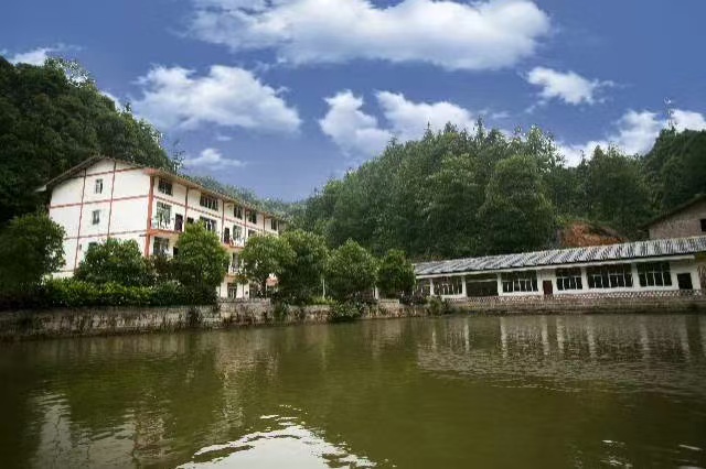 云鹤生态艺术陵园