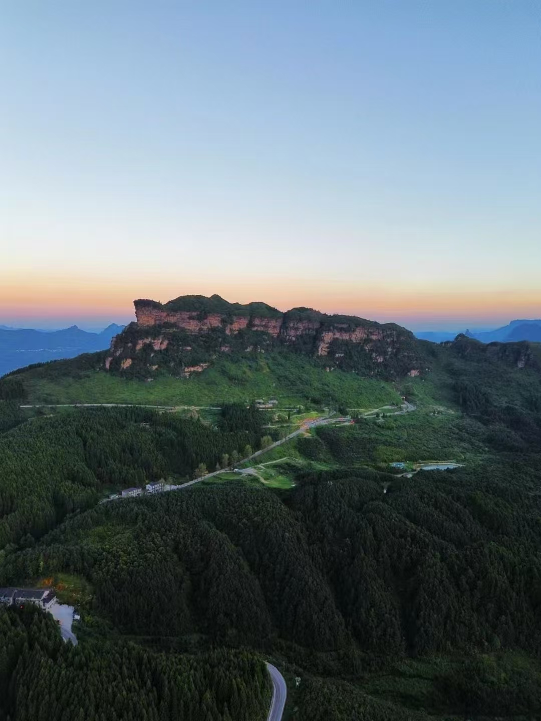 云鹤生态艺术陵园