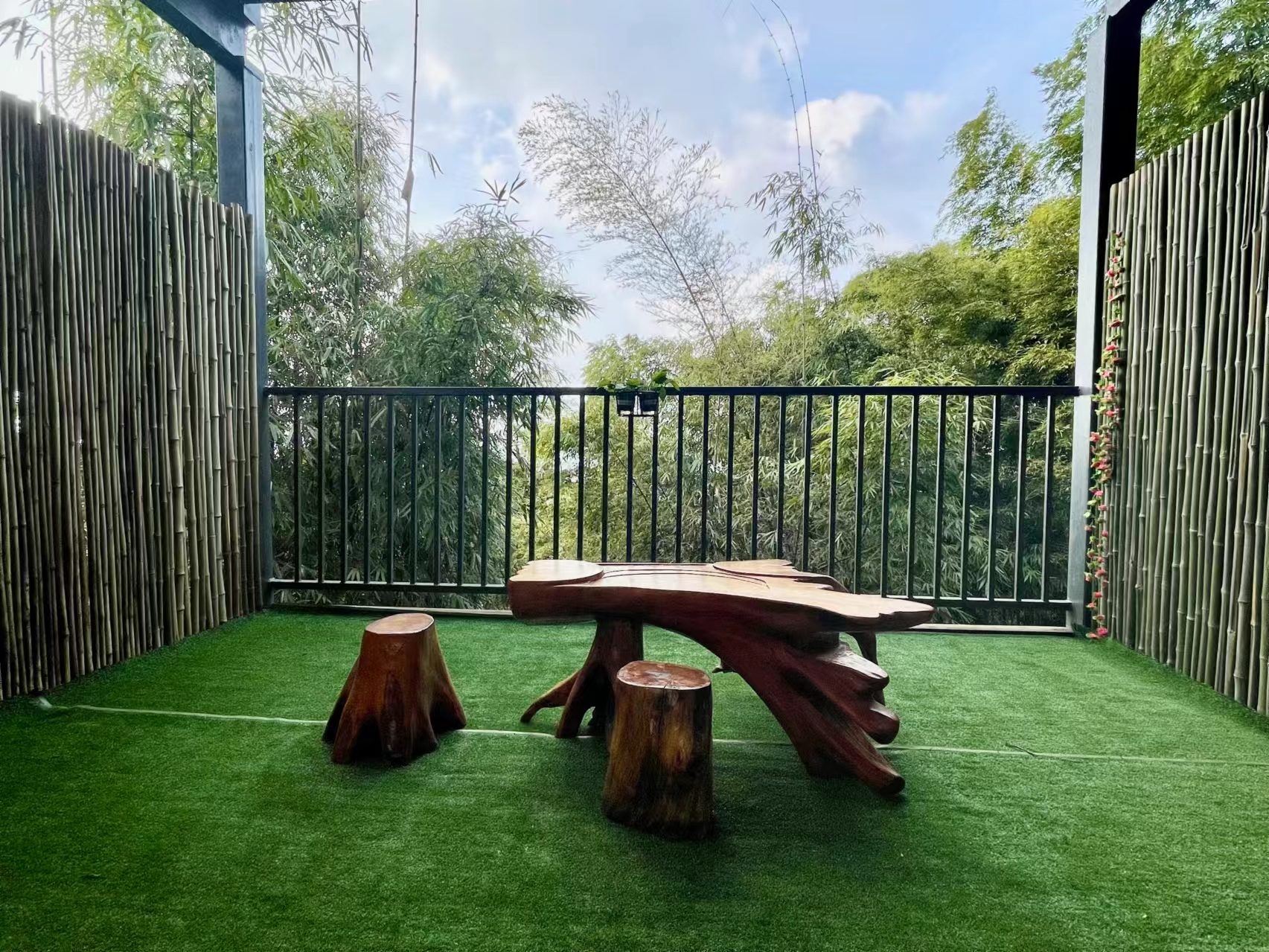 藏在缙云山的原木小院， redefine 你的山居时光