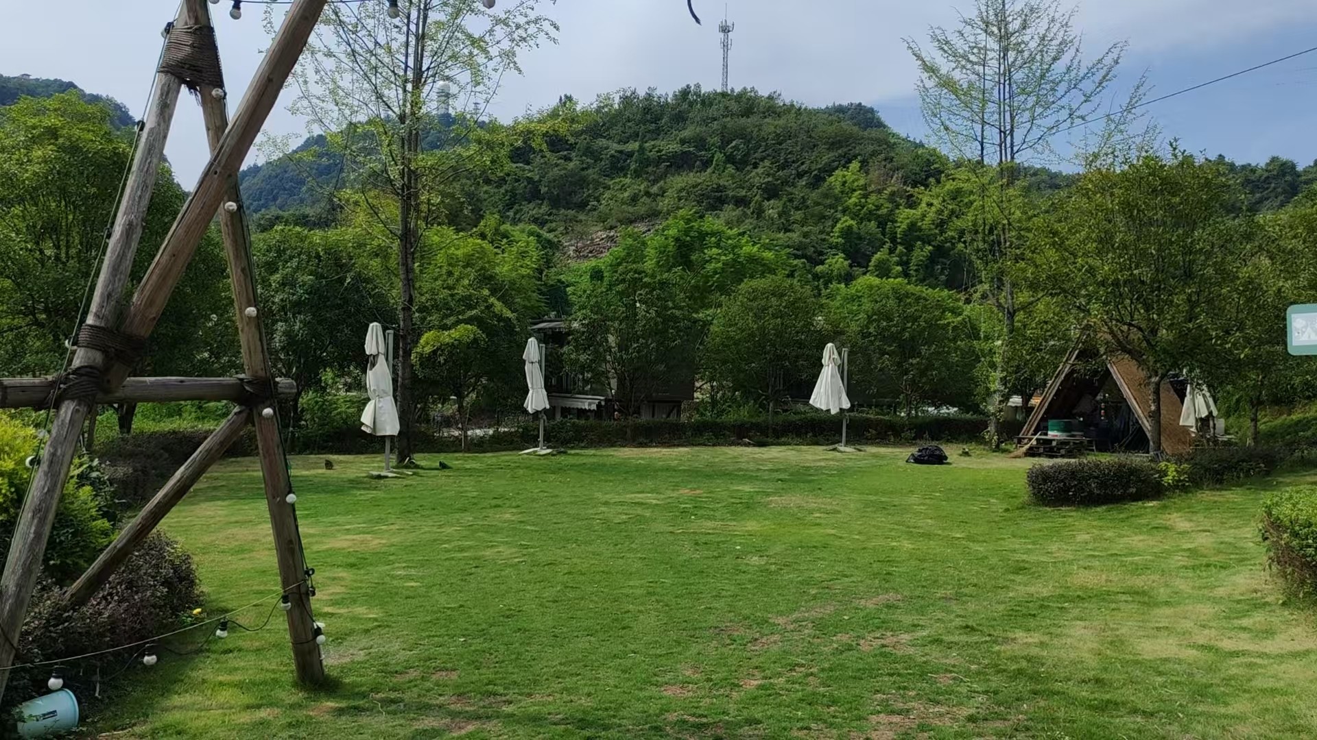 渝北玉峰山500亩的超大农庄 团建聚会好去处