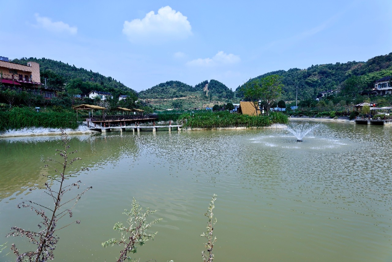 在渝北玉峰山，有这样一处农家乐