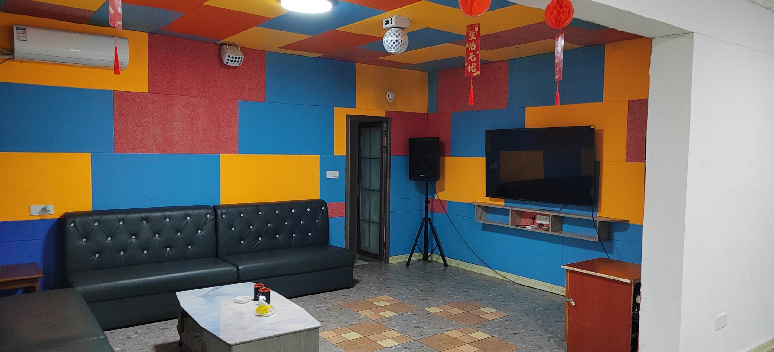 来到茶园旁的樵坪山农家乐 远离城市喧嚣